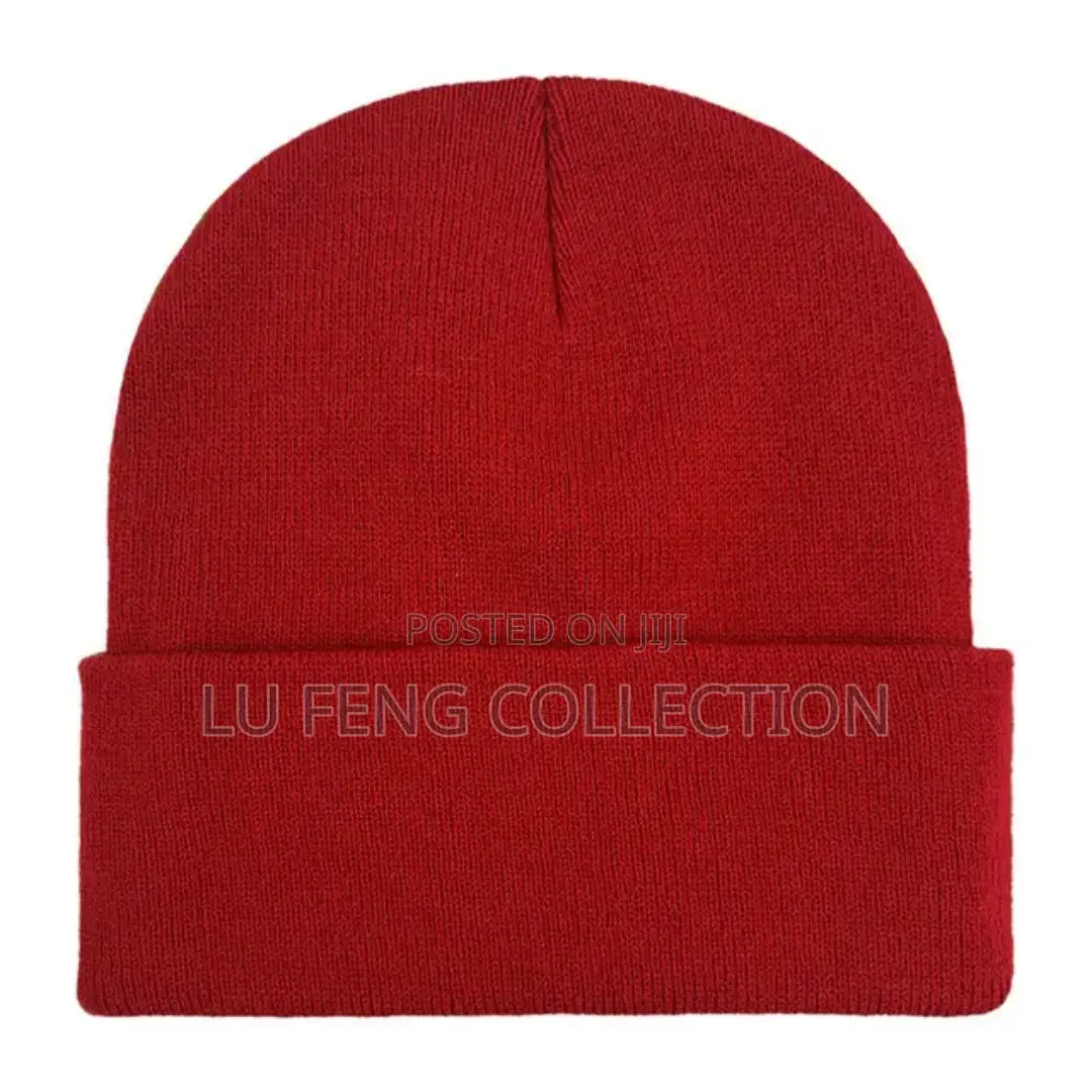 Unisex Acrylic Knit Beanie Winter Hat Custom Logo Embroidery