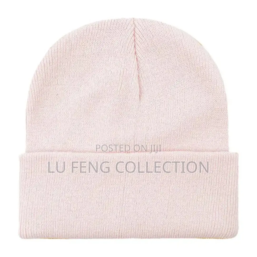 Unisex Acrylic Knit Beanie Winter Hat Custom Logo Embroidery