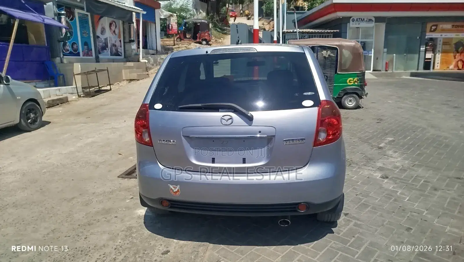 Mazda Verisa 2010 Silver