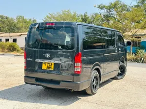 Toyota Quantum 2007 Black