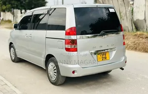 Toyota Noah 2008 Silver