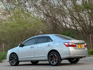 Toyota Premio 2013 Silver