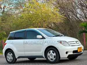 Toyota IST 2005 White