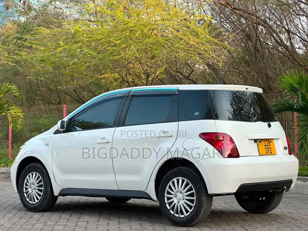 Toyota IST 2005 White