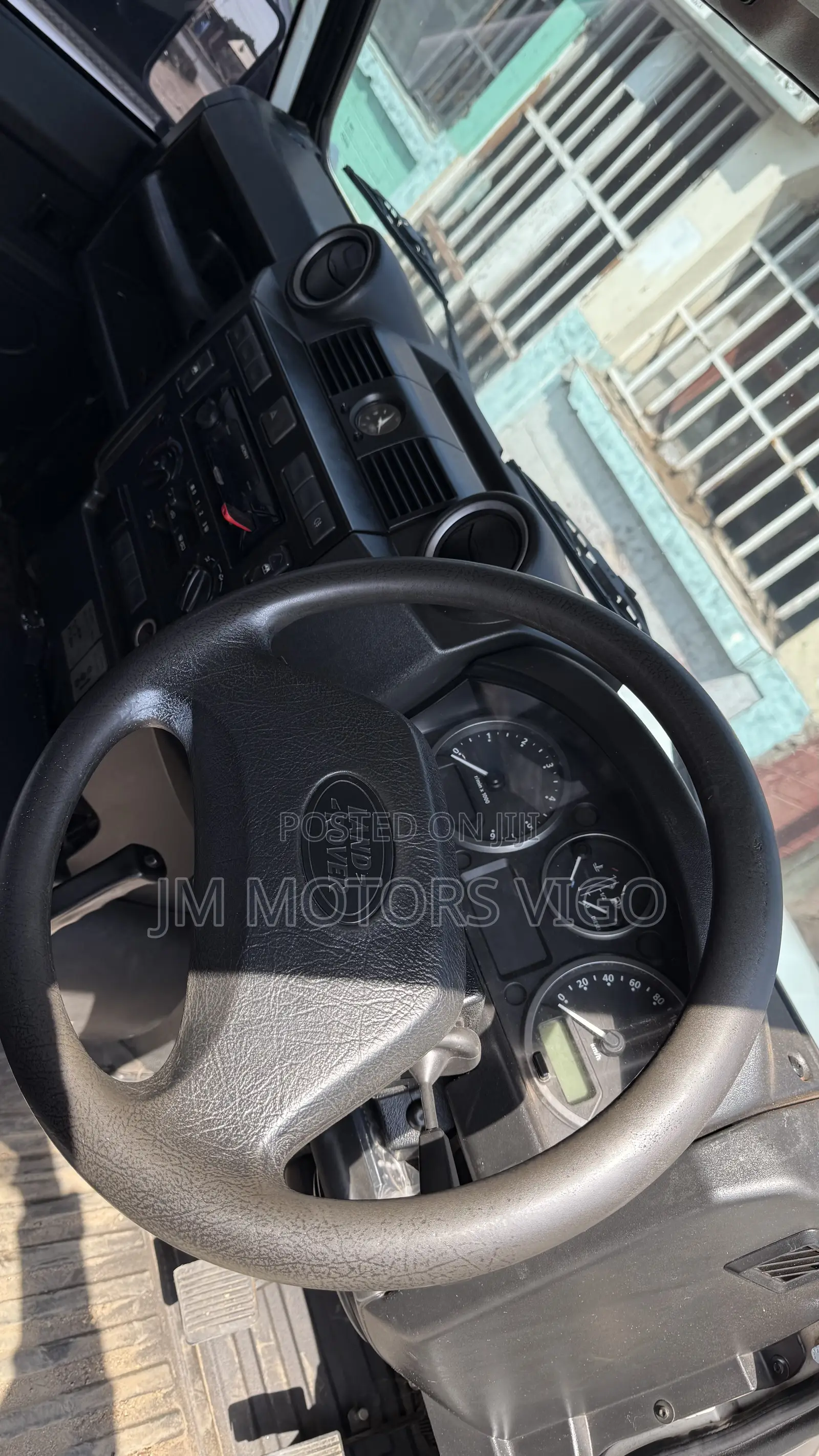 Land Rover Defender 2010 White