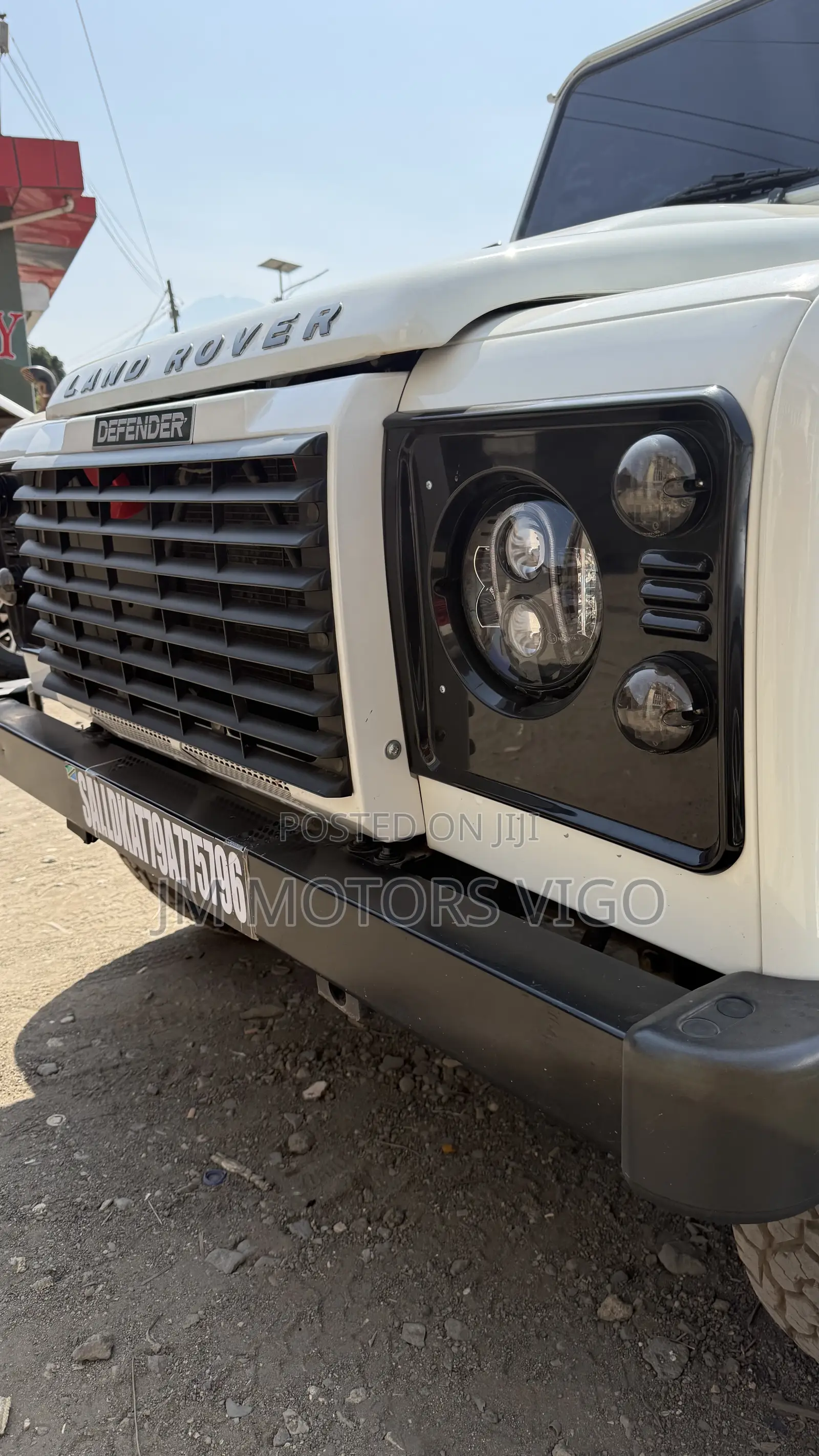 Land Rover Defender 2010 White
