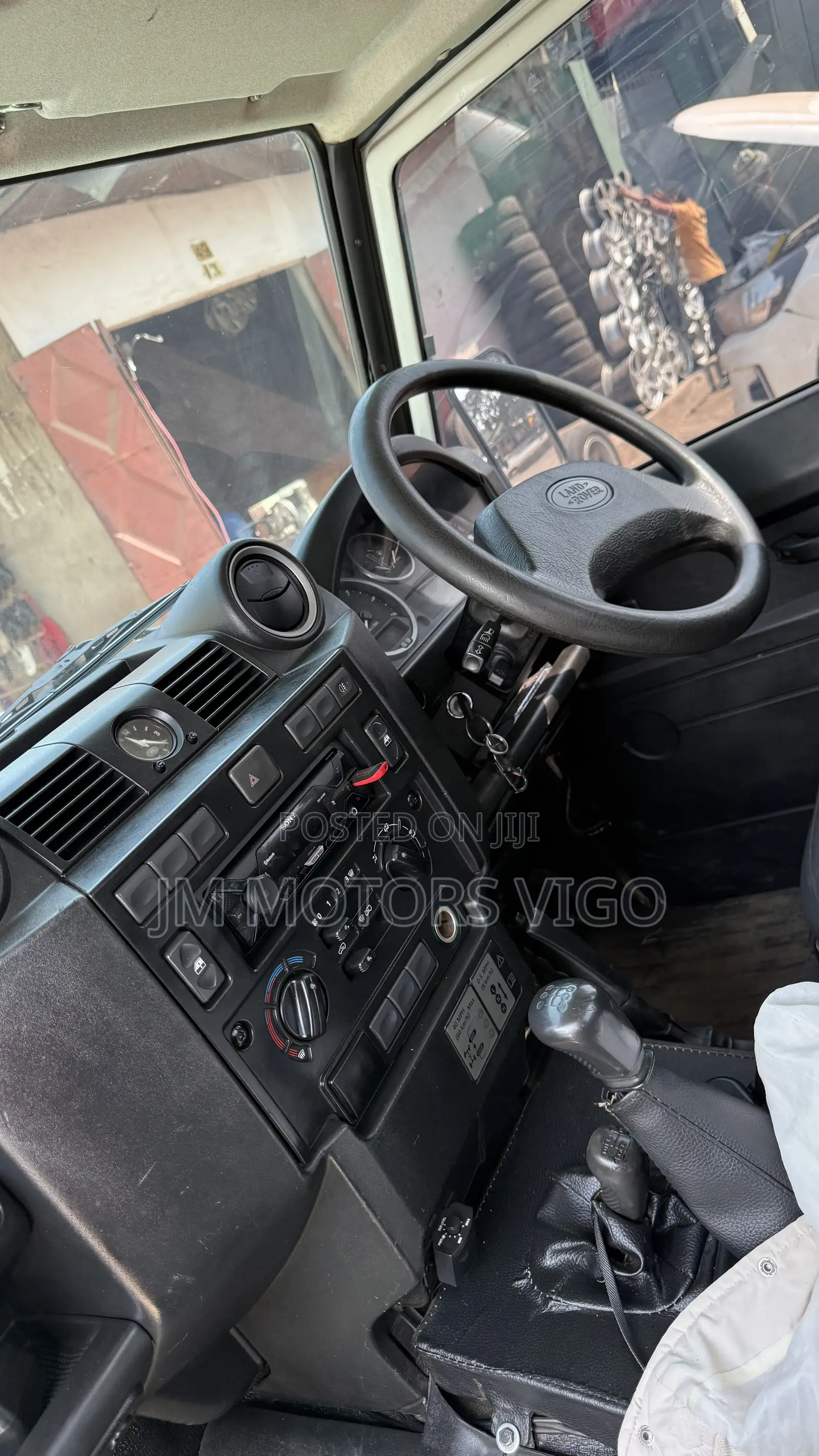 Land Rover Defender 2010 White
