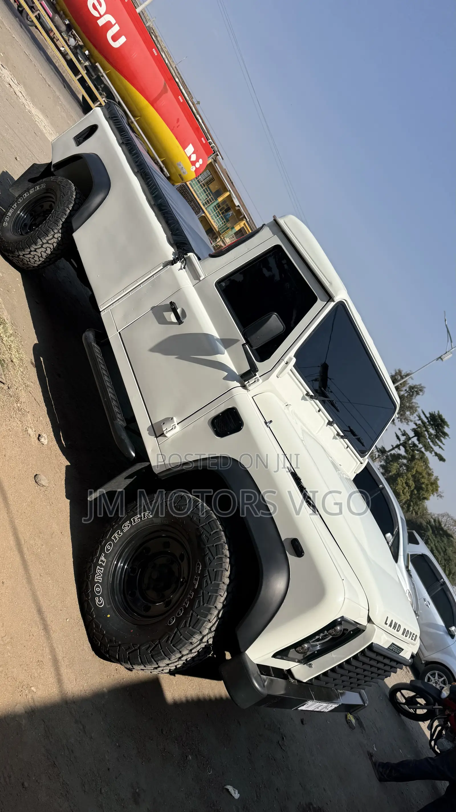 Land Rover Defender 2010 White