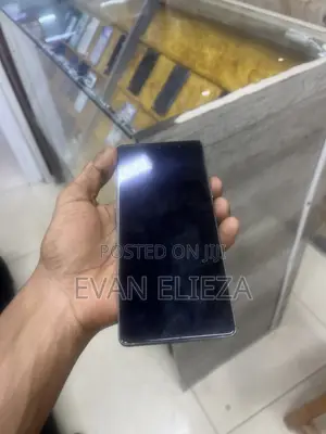Tecno Camon 40 256 GB Silver