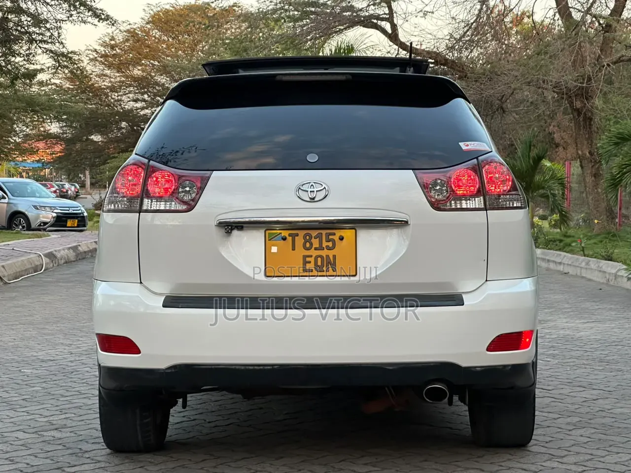 Toyota Harrier 2007 White