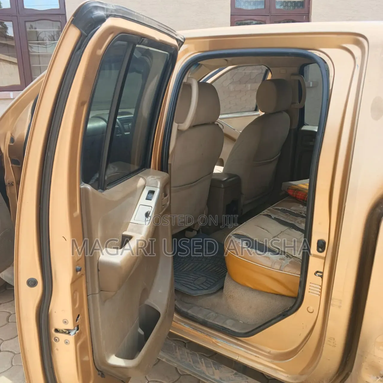 Nissan Navara 2004 Gold