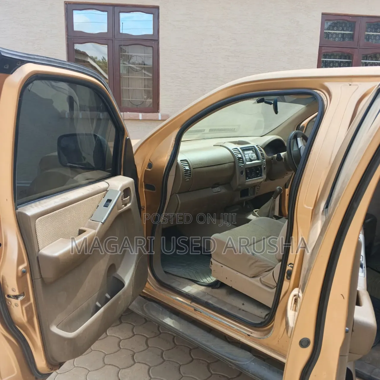 Nissan Navara 2004 Gold