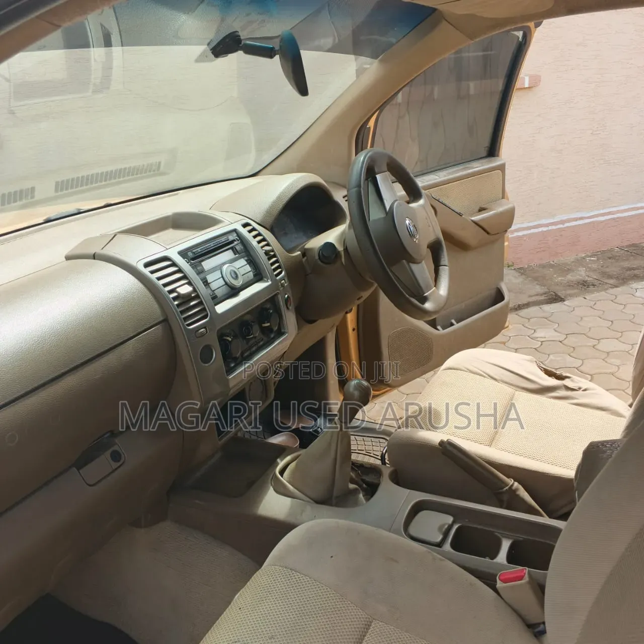 Nissan Navara 2004 Gold