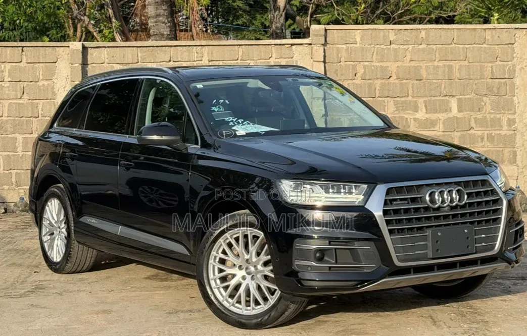 Audi Q7 2017 Black