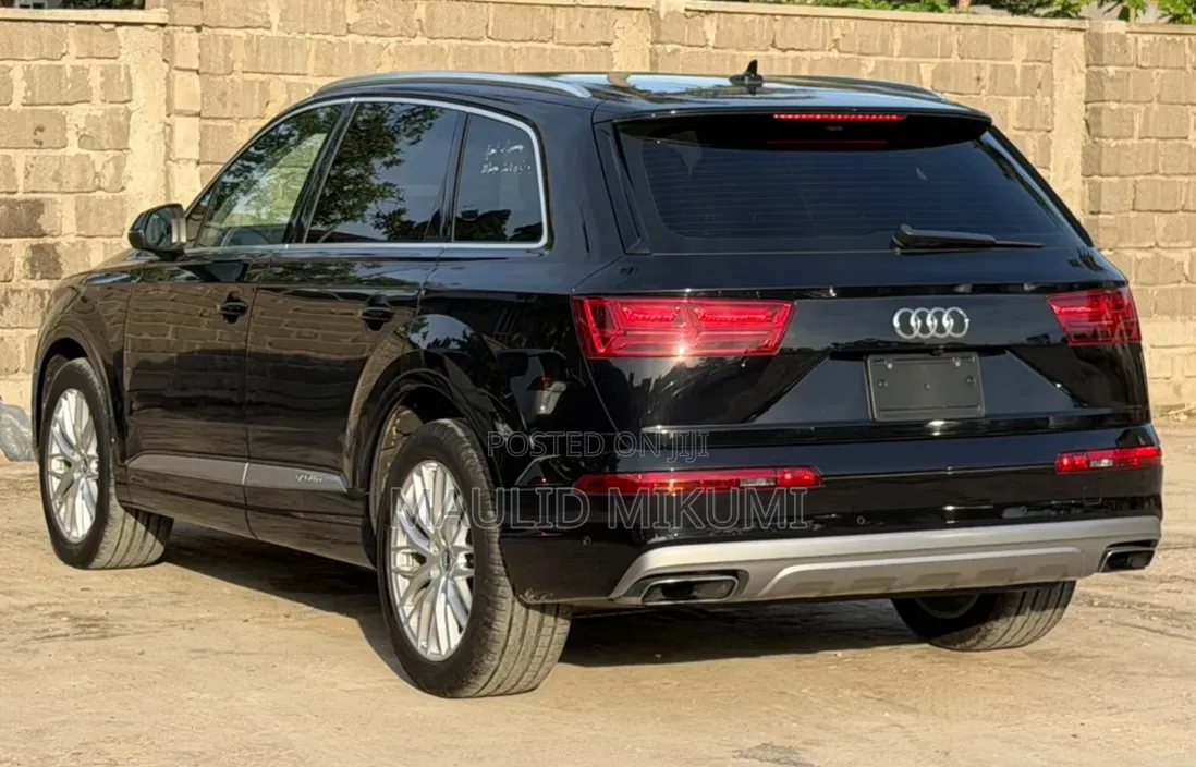 Audi Q7 2017 Black