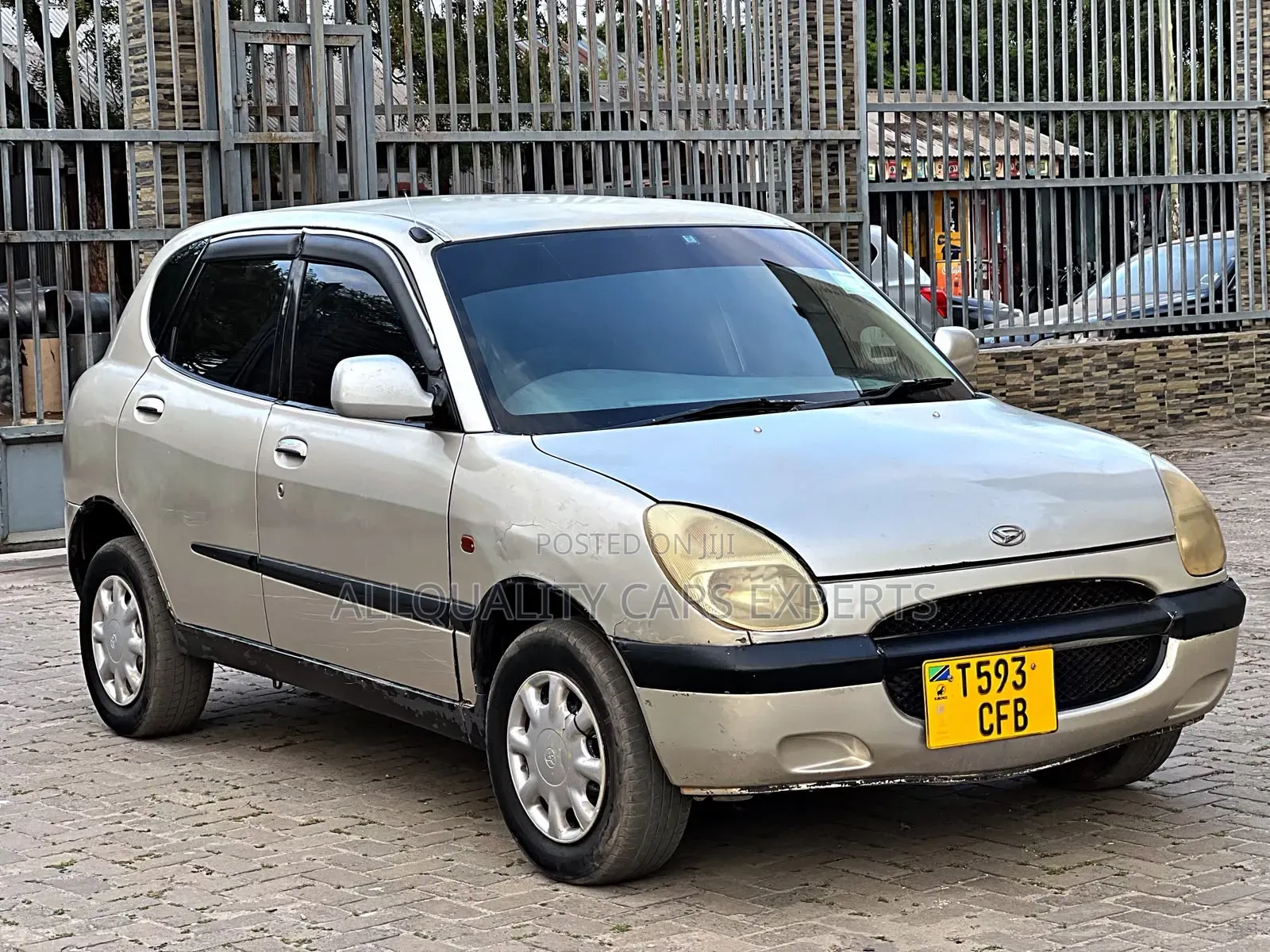 Daihatsu Mira 2005 Silver
