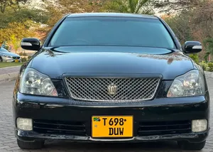 Toyota Crown Royale 2005 Black