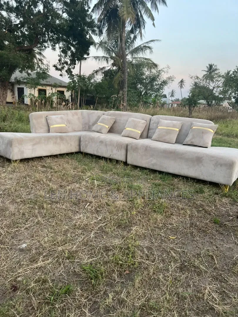 Sofa Set Ya Watu 8 Mpaka 9 Color Cream
