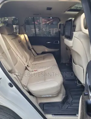 Toyota Land Cruiser 2023 White