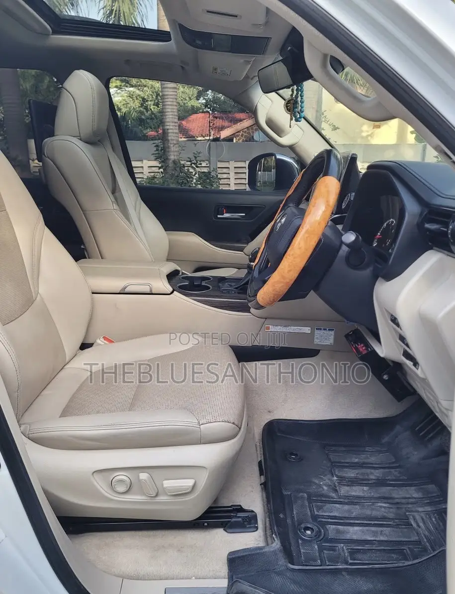Toyota Land Cruiser 2023 White