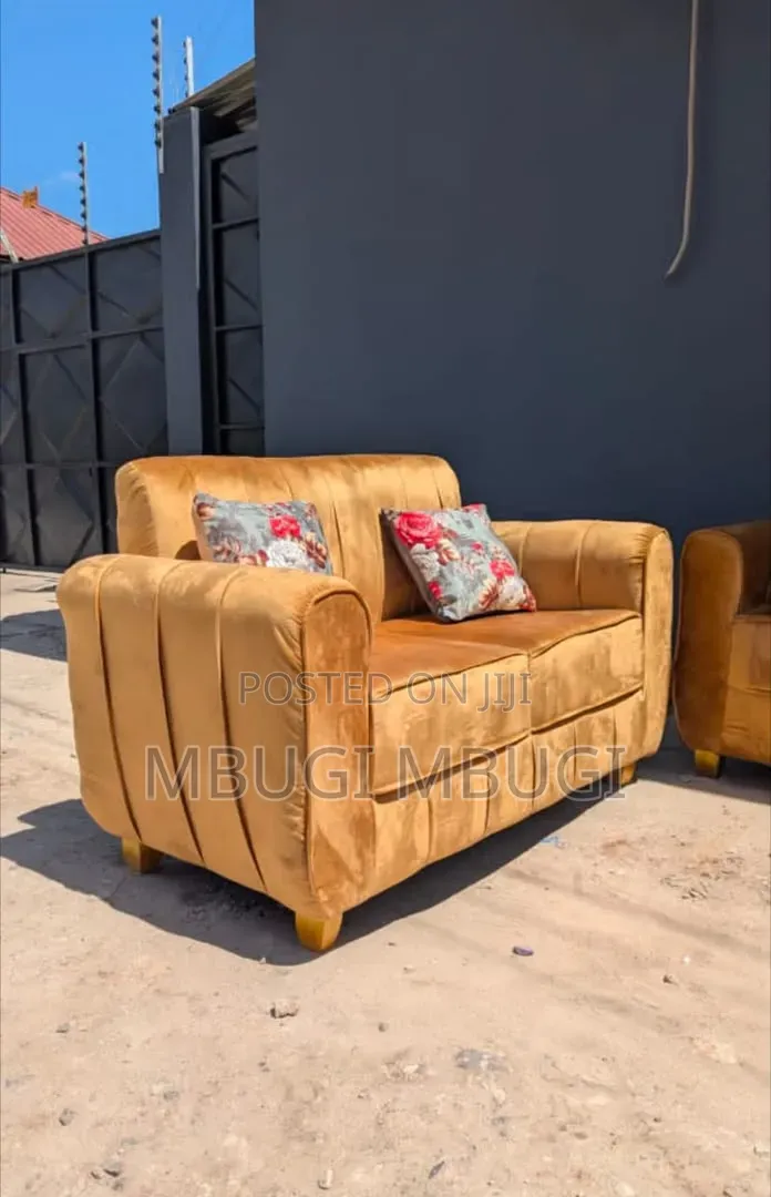 Sofa La Watu2 Full Mneso