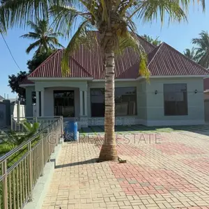 4bdrm House in Bunju, Kinondoni for sale