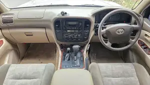 Toyota Land Cruiser 2000 Silver