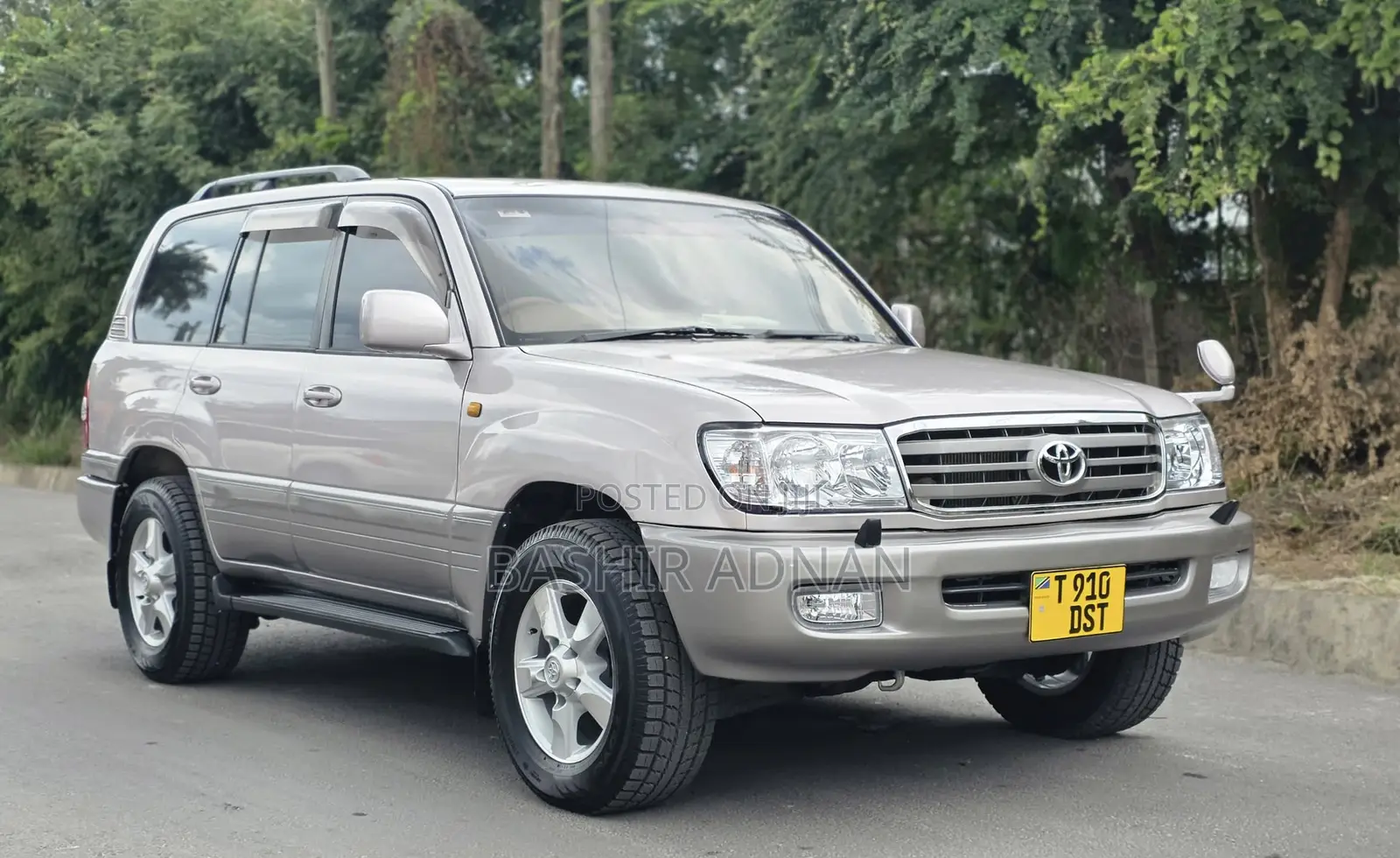 Toyota Land Cruiser 2000 Silver