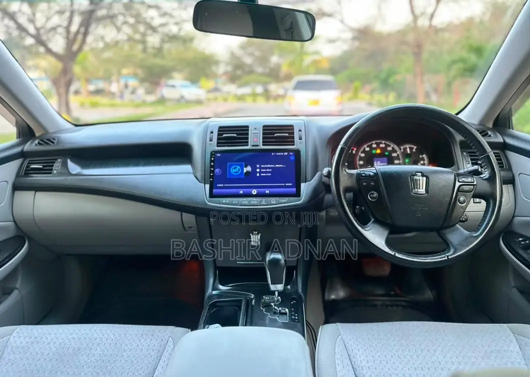 Toyota Crown 2009 Black