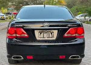Toyota Crown 2009 Black