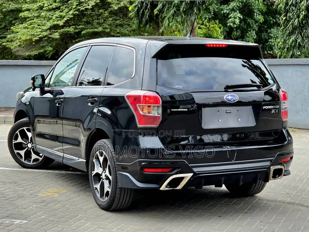 Subaru Forester 2.0XT Premium 4dr SUV AWD (2.0L 4cyl Turbo CVT) 2014 Black