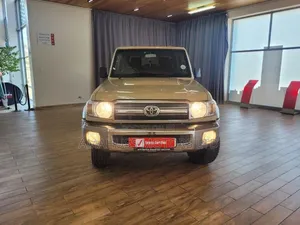 Toyota Land Cruiser 2018 Beige