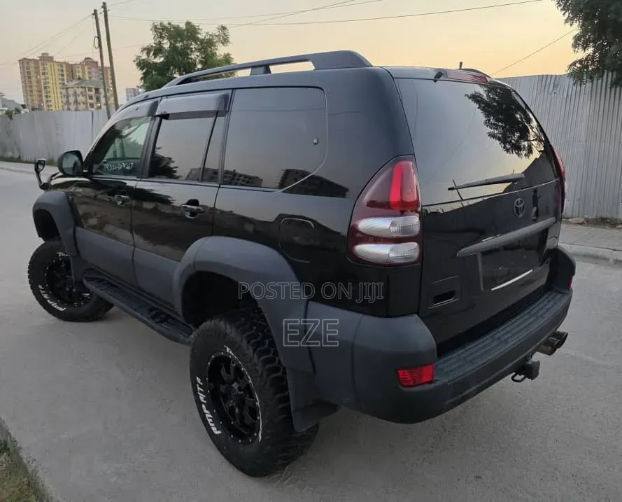 Toyota Land Cruiser Prado 2007 Black