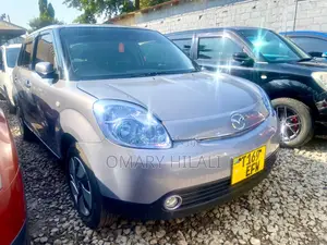 Mazda Verisa 2008 Silver