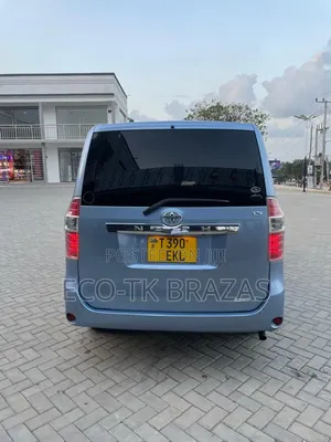 Toyota Noah 2008 Blue