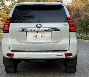 Toyota Land Cruiser Prado 2021 White