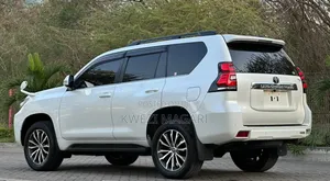 Toyota Land Cruiser Prado 2021 White