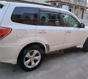 Subaru Forester 2009 White