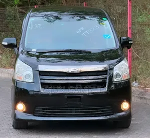 Toyota Noah 2009 Black