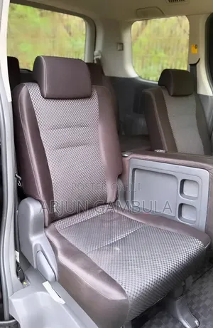 Toyota Noah 2009 Black