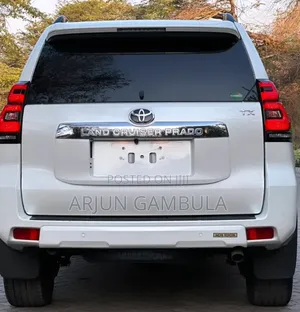 Toyota Land Cruiser 2021 White