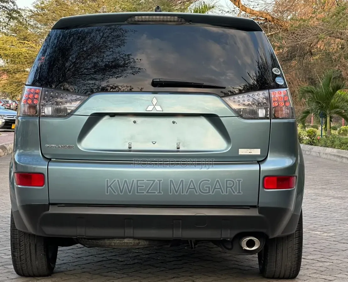 Mitsubishi Outlander 2005 Blue