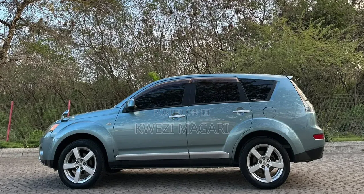Mitsubishi Outlander 2005 Blue