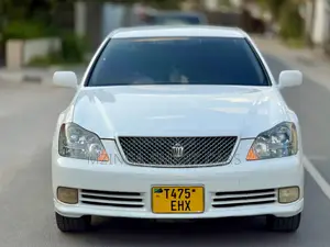 Toyota Crown Royale 2005 White