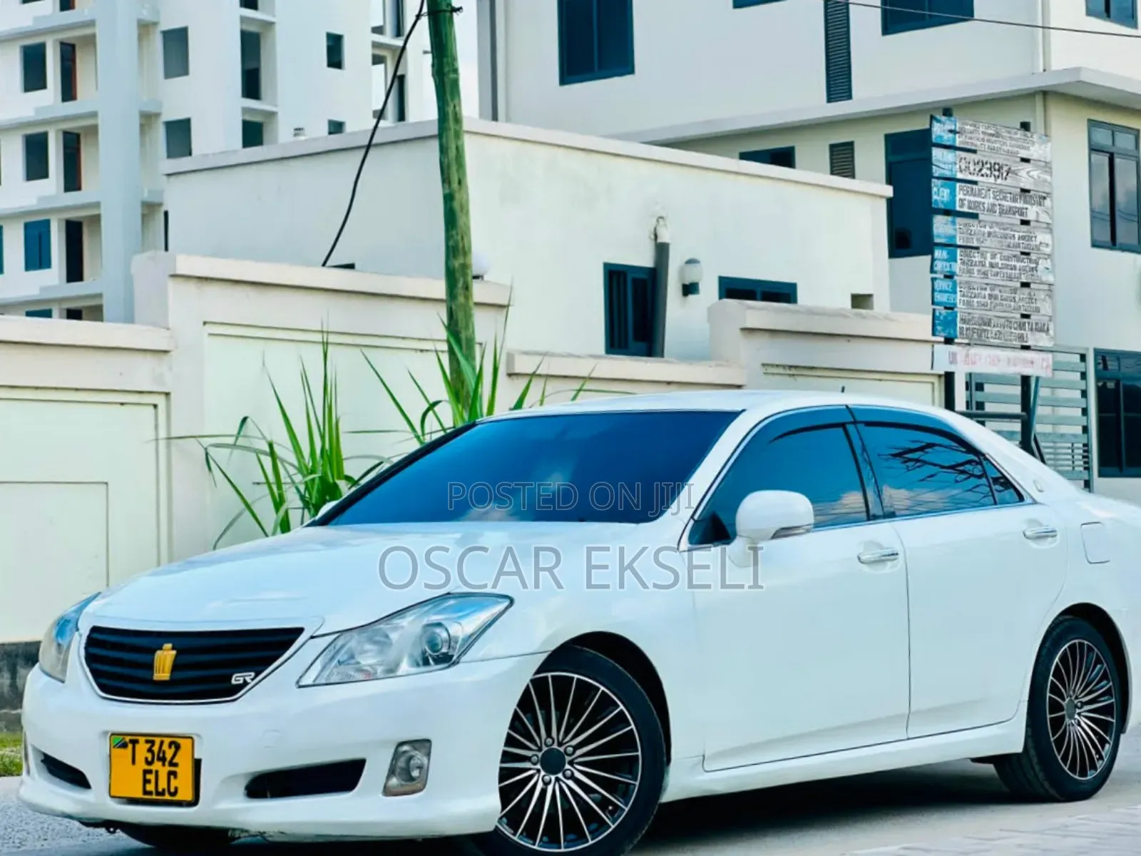 Toyota Crown 2008 White