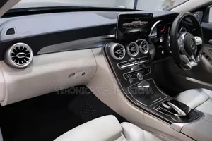 Mercedes-Benz C-Class 2016 Black