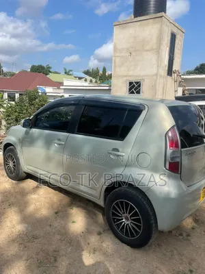Toyota Passo 2005 Beige