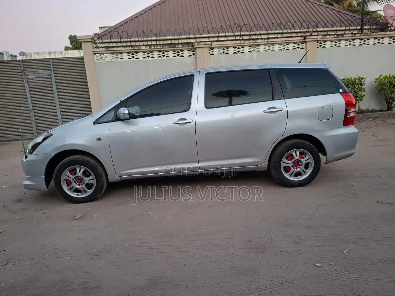 Toyota Wish 2004 Silver