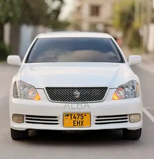 Toyota Crown Royale 2005 Pearl