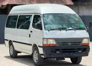Toyota HiAce 1999 White